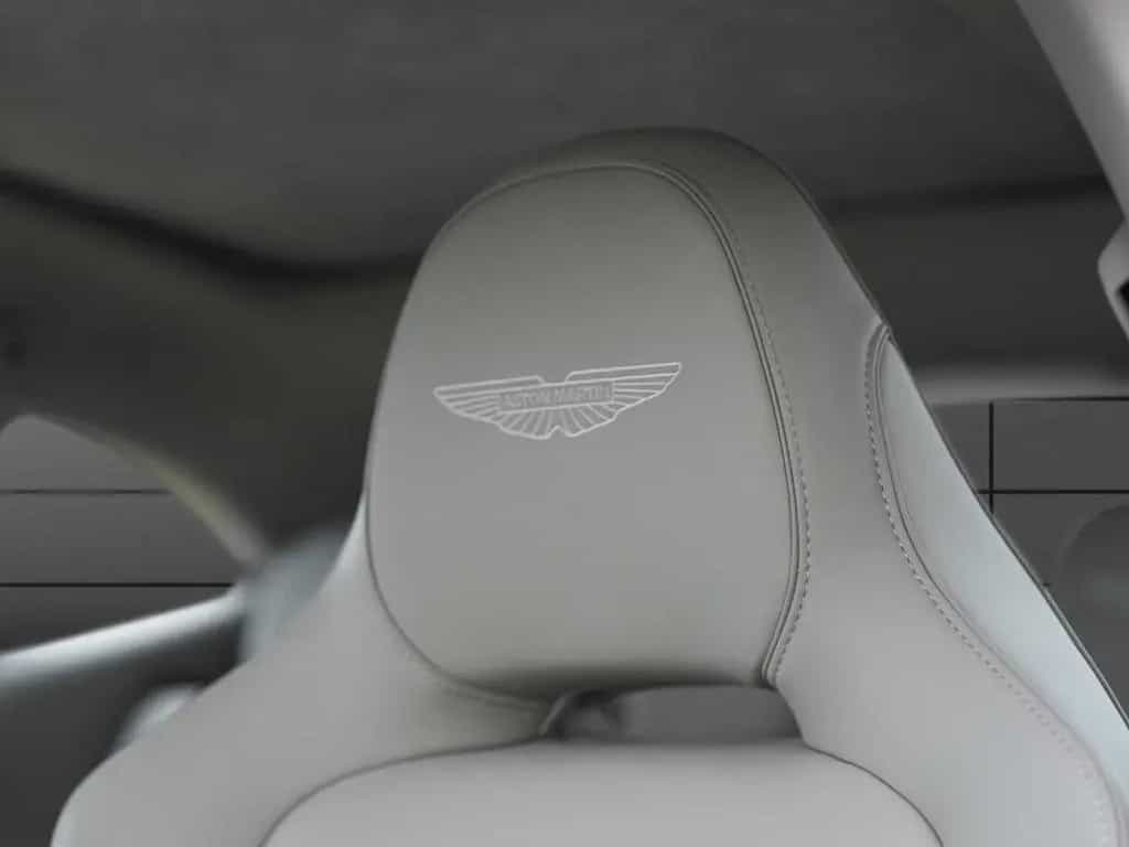 Aston Martin DBX 707 MJ 2025 null-photo-11
