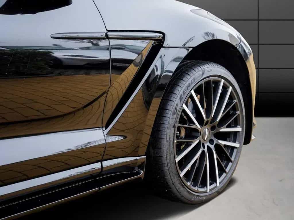 Aston Martin DBX 707 MJ 2025 null-photo-4
