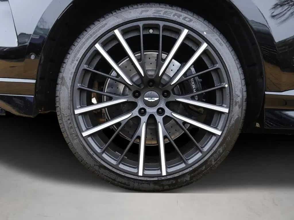 Aston Martin DBX 707 MJ 2025 null-photo-9