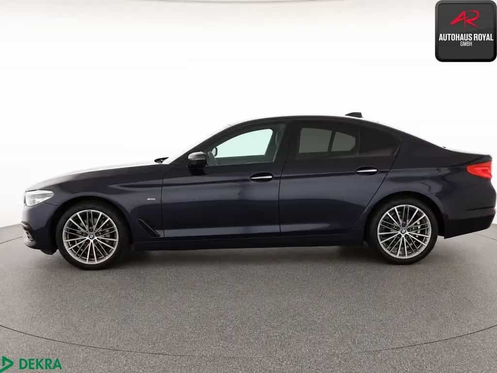 BMW 530 i xDrive SPORT LINE SHADOW KEYLESS,HEADUP,SH 02/2019-photo-1