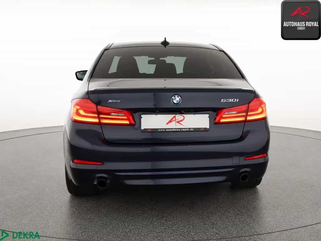 BMW 530 i xDrive SPORT LINE SHADOW KEYLESS,HEADUP,SH 02/2019-photo-3