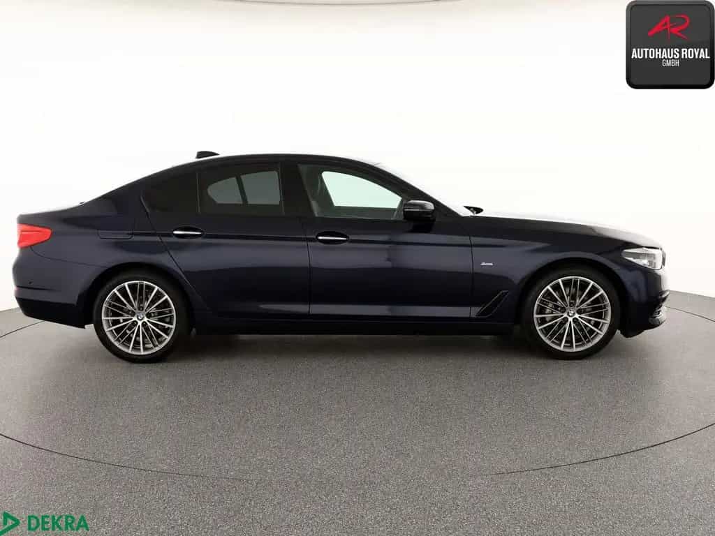 BMW 530 i xDrive SPORT LINE SHADOW KEYLESS,HEADUP,SH 02/2019-photo-5
