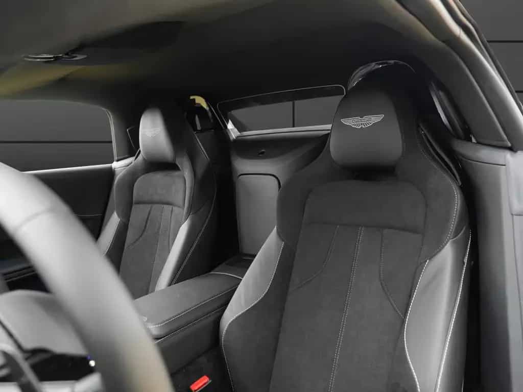 Aston Martin V8 Vantage Roadster null-photo-10