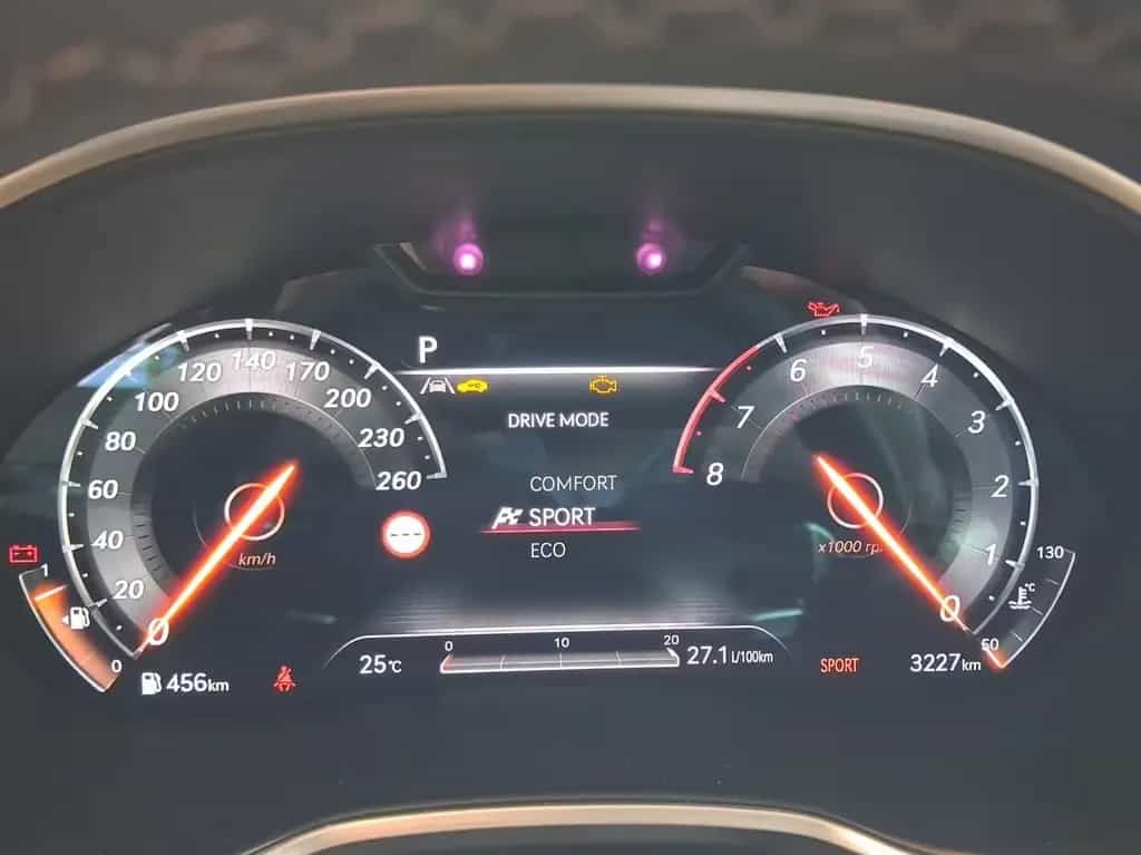 Genesis G80 Luxury 4WD Massage HuD Alcantara Himmel 04/2025-photo-8