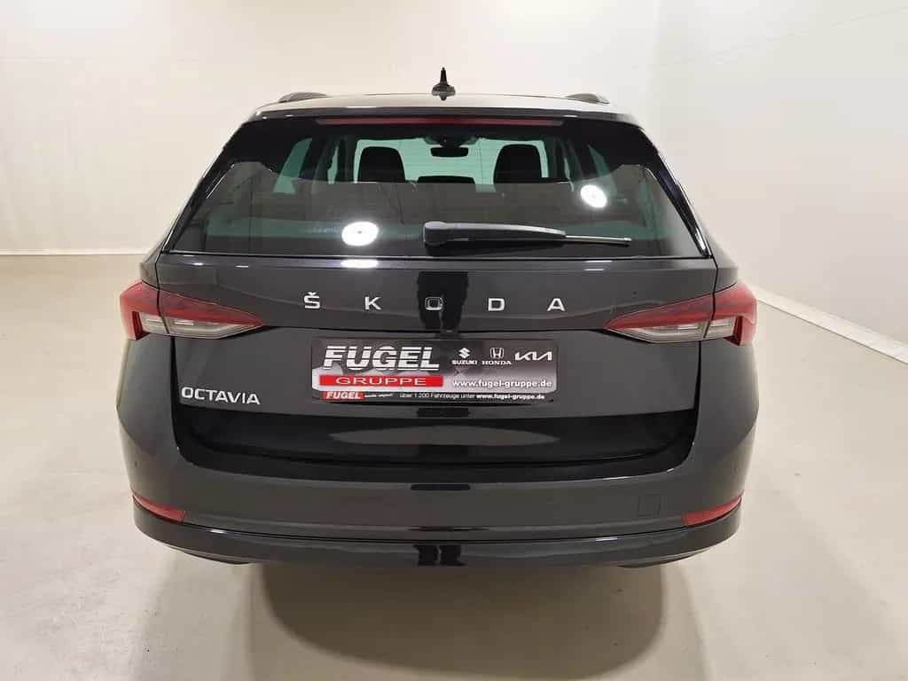 Skoda Octavia Combi 1.0 TSI Clever LED|SHZ|Alu 12/2021-photo-4