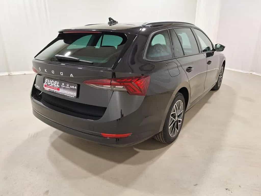 Skoda Octavia Combi 1.0 TSI Clever LED|SHZ|Alu 12/2021-photo-5