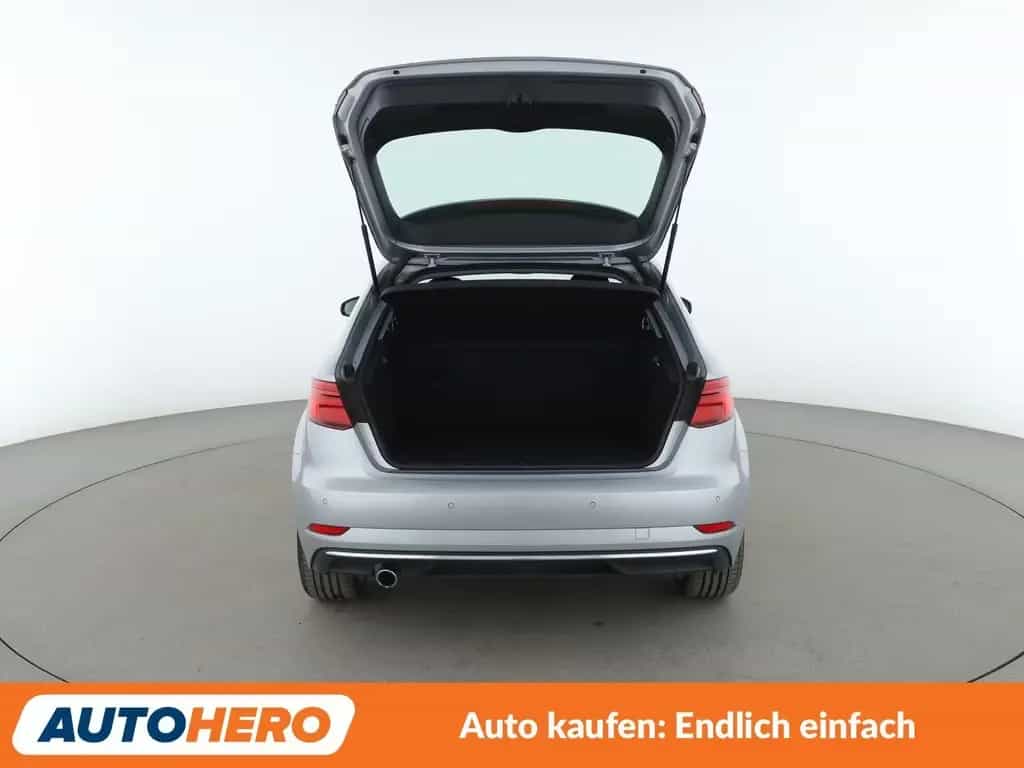 Audi A3 Sportback 1.6 TDI Design Aut.*NAVI*TEMPO*LED* 01/2019-photo-16