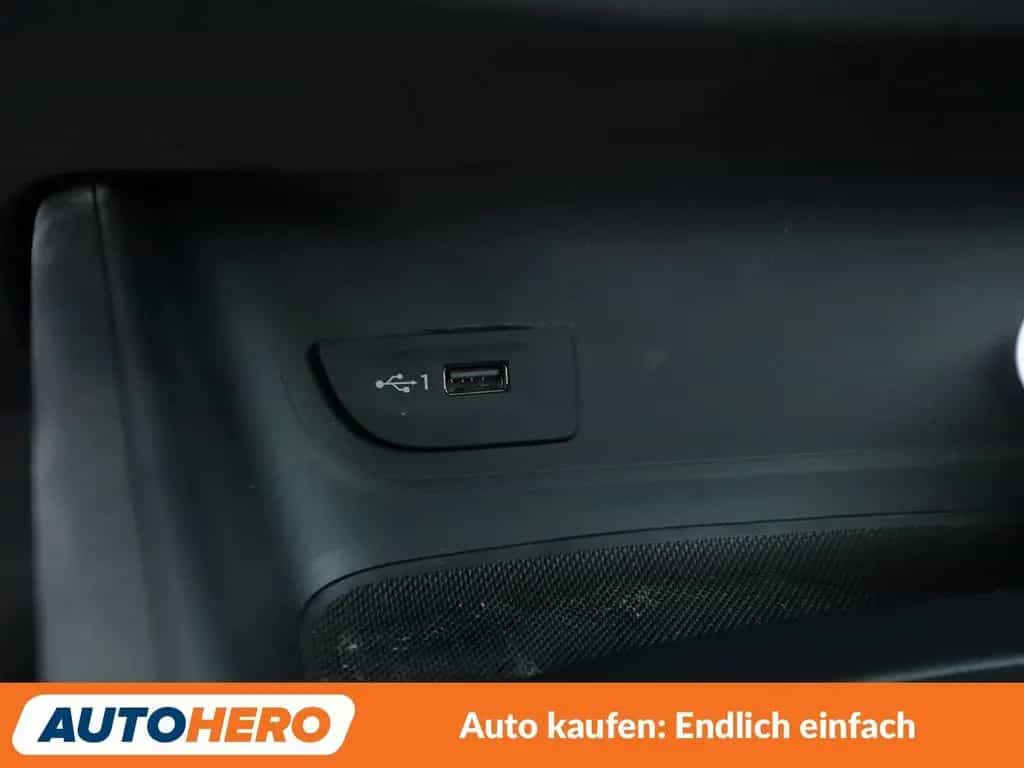 Audi A3 Sportback 1.6 TDI Design Aut.*NAVI*TEMPO*LED* 01/2019-photo-24