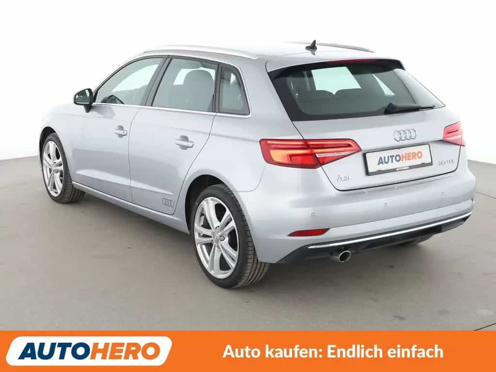 Audi A3 Sportback 1.6 TDI Design Aut.*NAVI*TEMPO*LED* 01/2019-photo-3