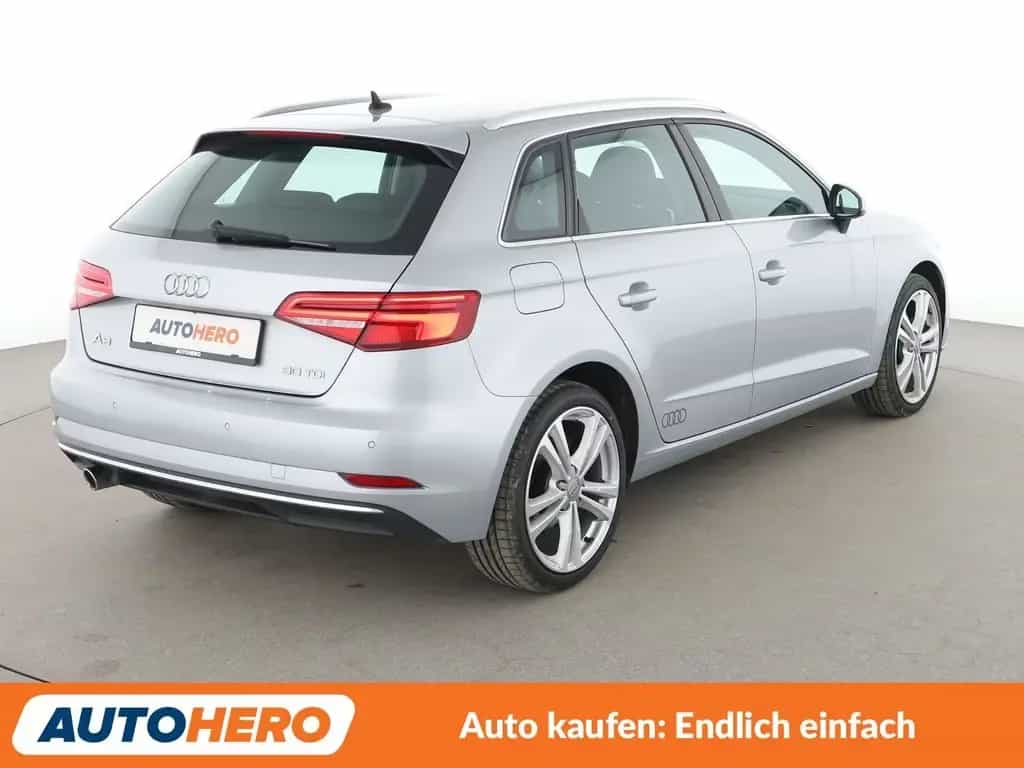 Audi A3 Sportback 1.6 TDI Design Aut.*NAVI*TEMPO*LED* 01/2019-photo-5