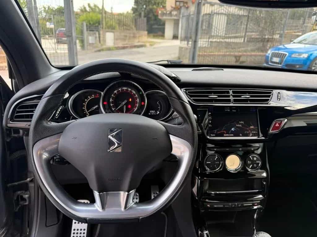DS Automobiles DS3 1.6 THP Performance 208CV Black Special 06/2017-photo-12