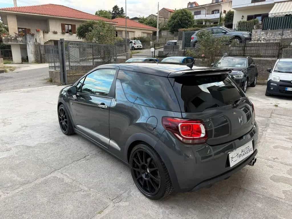 DS Automobiles DS3 1.6 THP Performance 208CV Black Special 06/2017-photo-5