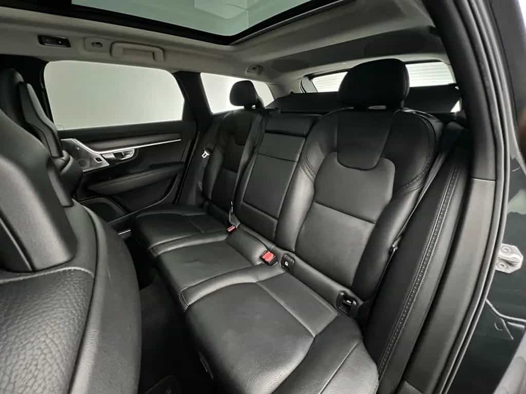 Volvo V90 Cross Country D5 ALLRAD / 1.HD /235PS /B&W 03/2017-photo-6