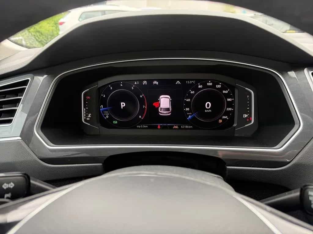 Volkswagen Tiguan Highline 4Motion *AHK*HUD*PANO*DCC*NAVI*K 12/2019-photo-7