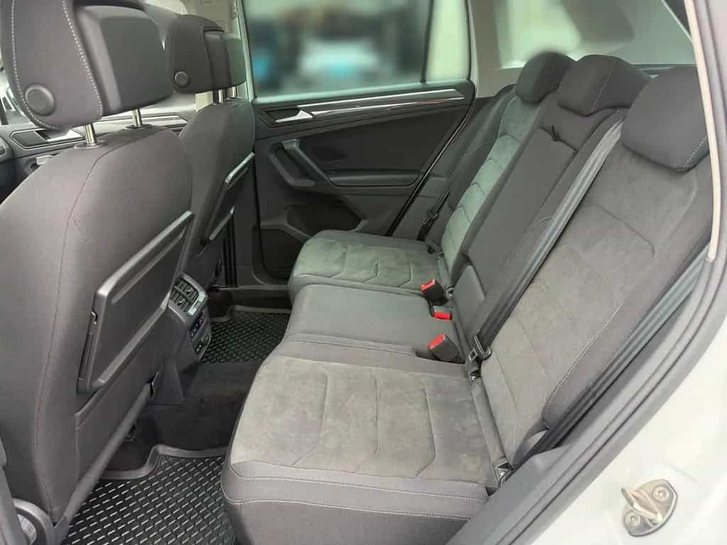 Volkswagen Tiguan Highline 4Motion *AHK*HUD*PANO*DCC*NAVI*K 12/2019-photo-8