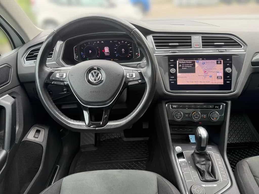 Volkswagen Tiguan Highline 4Motion *AHK*HUD*PANO*DCC*NAVI*K 12/2019-photo-9