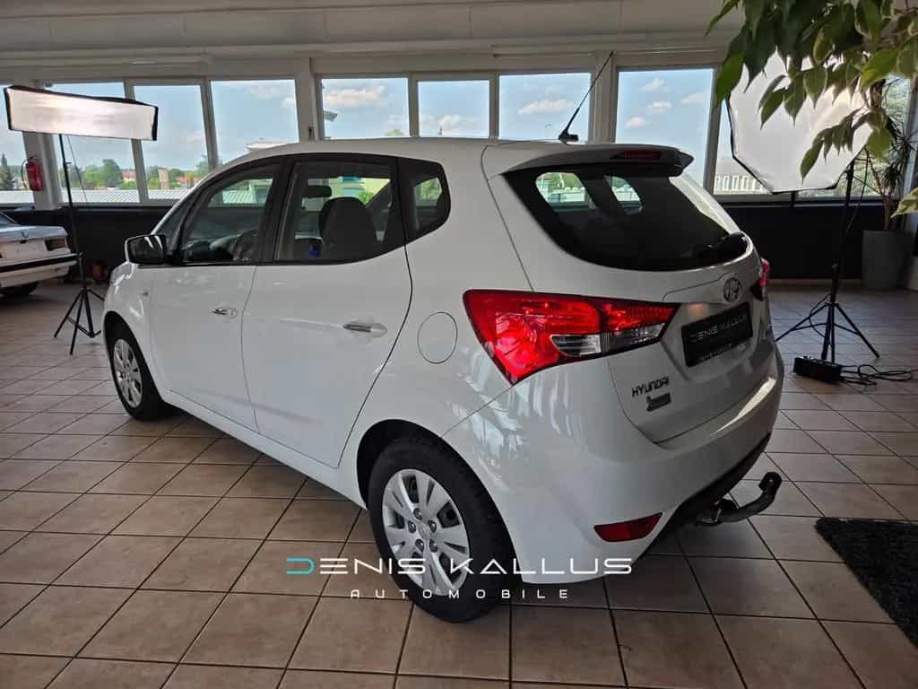 Hyundai ix20 1.6 10/2014-photo-10