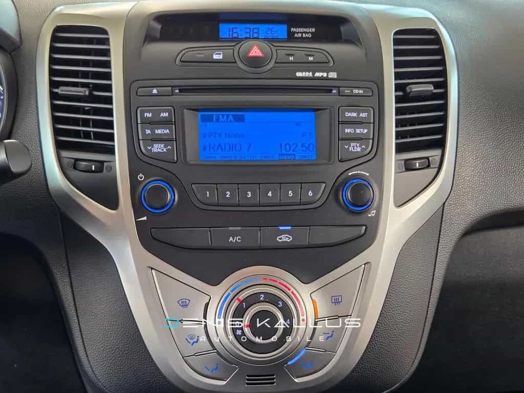Hyundai ix20 1.6 10/2014-photo-30