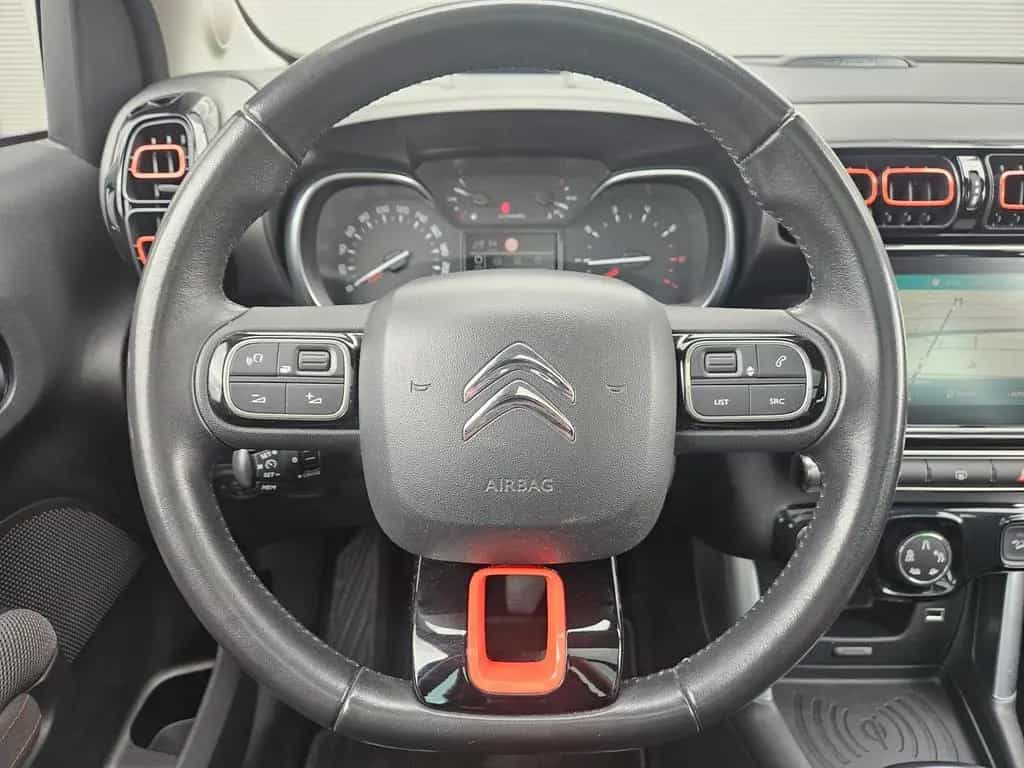 Citroën C3 Aircross Shine PT 130 Pano-Dach*HUD*NAVI*Andr 03/2018-photo-10