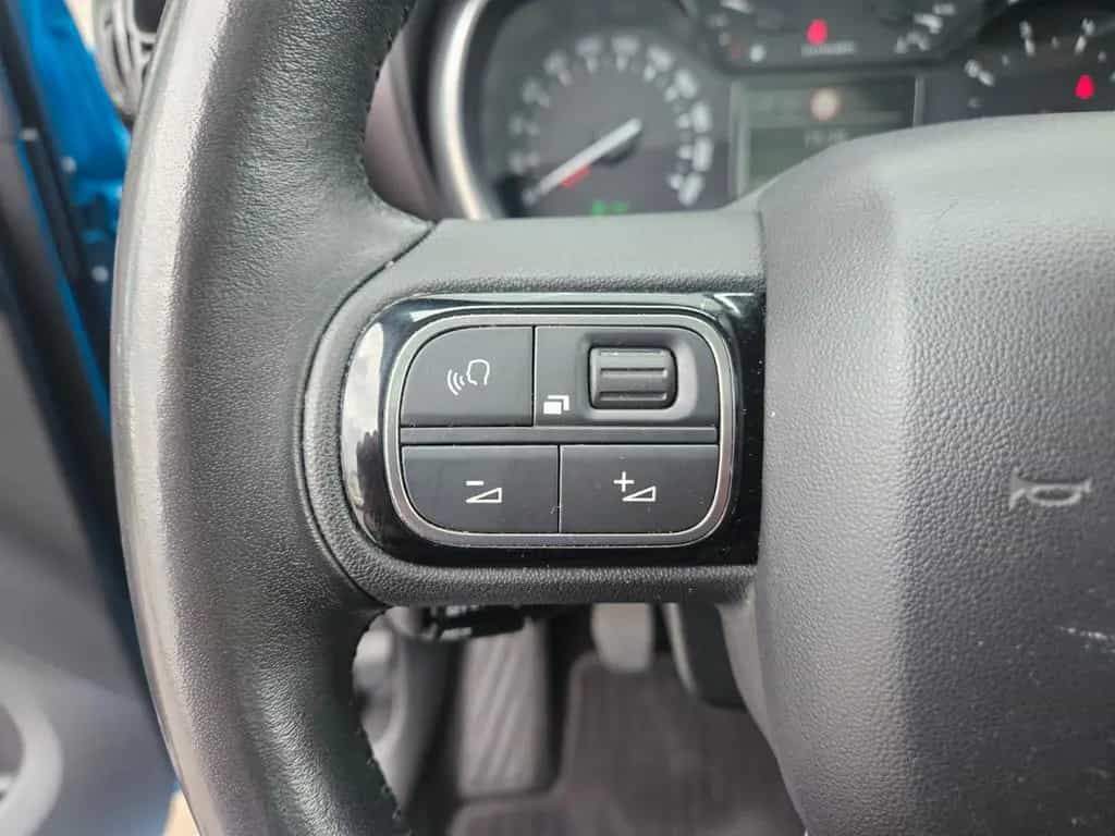Citroën C3 Aircross Shine PT 130 Pano-Dach*HUD*NAVI*Andr 03/2018-photo-15