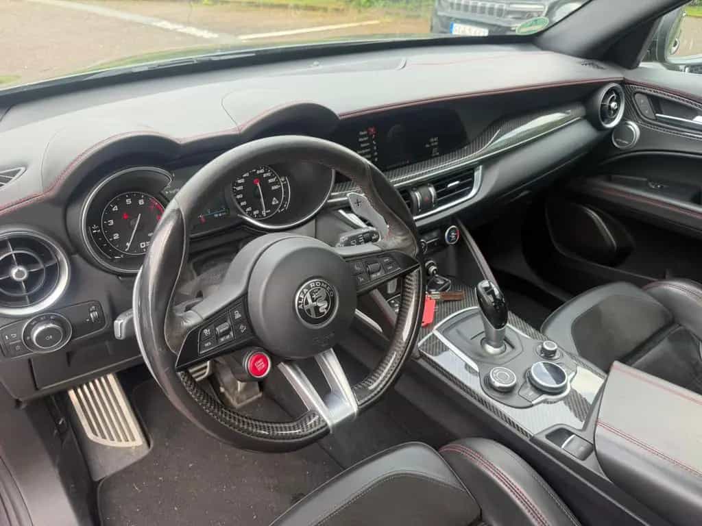 Alfa Romeo Stelvio Quadrifoglio Q4 1.Hand*Panorma*H&K 01/2018-photo-3