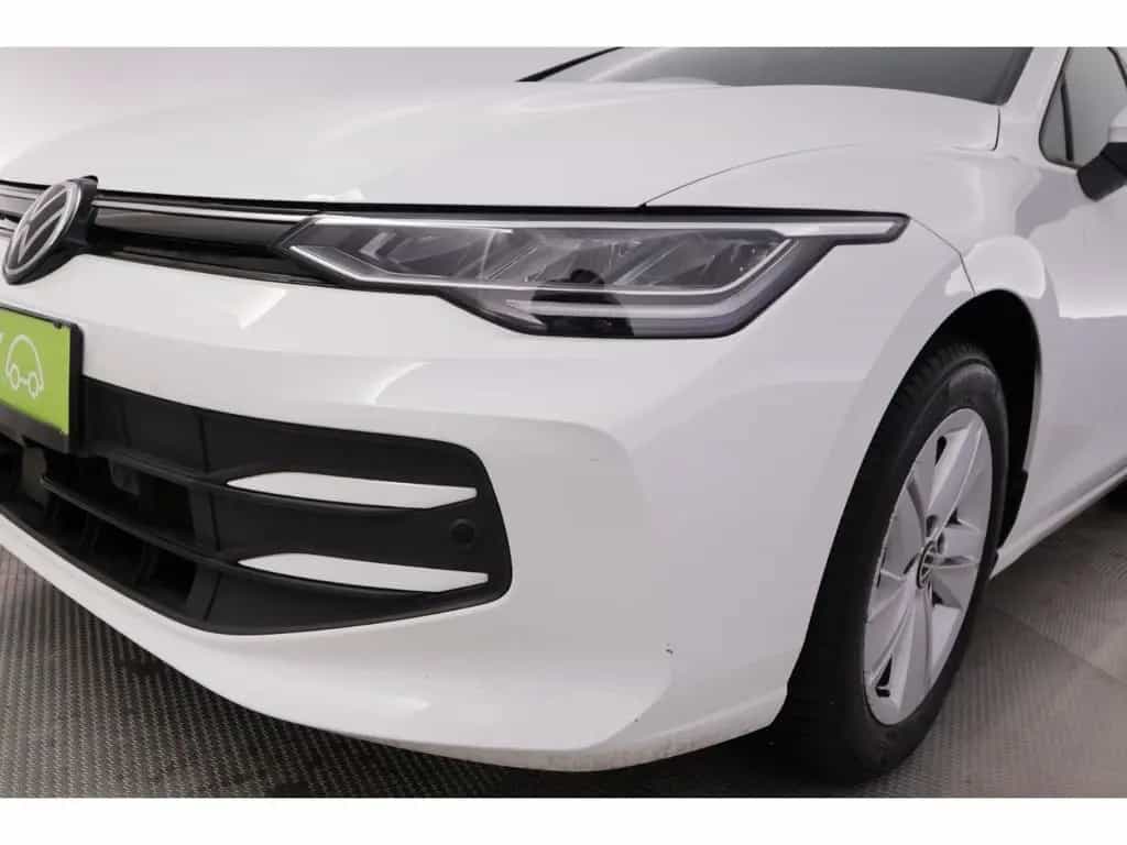Volkswagen Golf Variant VIII 1.5eTSI DSG Life+LED+CARPLAY 01/2025-photo-13
