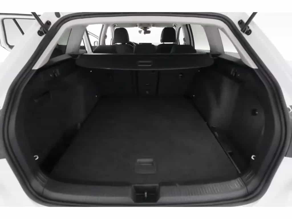Volkswagen Golf Variant VIII 1.5eTSI DSG Life+LED+CARPLAY 01/2025-photo-19