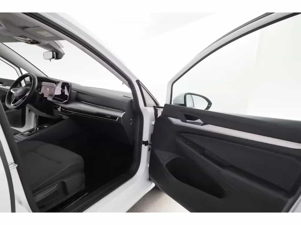 Volkswagen Golf Variant VIII 1.5eTSI DSG Life+LED+CARPLAY 01/2025-photo-20