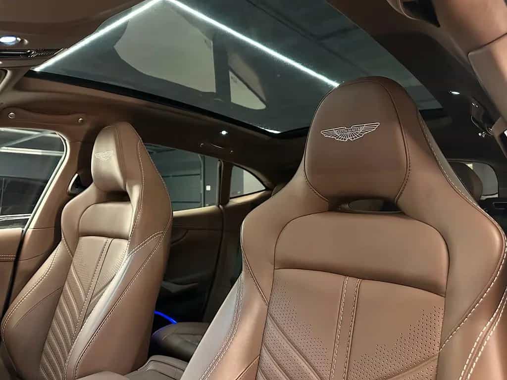 Aston Martin DBX 707 4.0 V8 02/2023-photo-12
