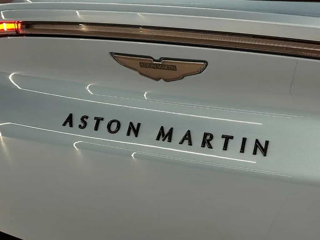 Aston Martin DBX 707 4.0 V8 02/2023-photo-28