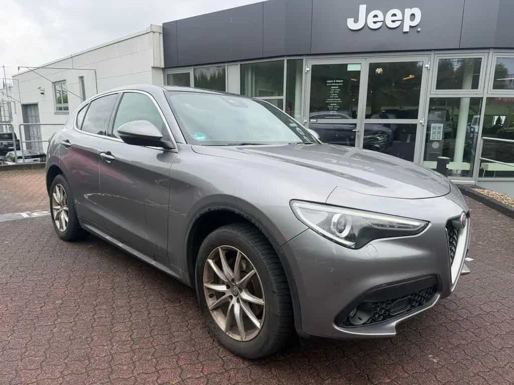 Alfa Romeo Stelvio Q4 Panorama*Sportpaket*Panorama*ACC 12/2018-photo-8