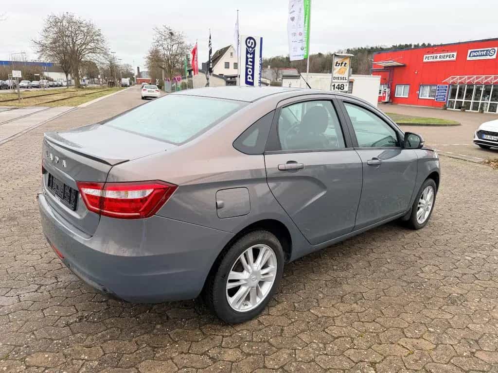 Lada Vesta *Klima*Temp.*SHZ*2.Hand* 04/2018-photo-3