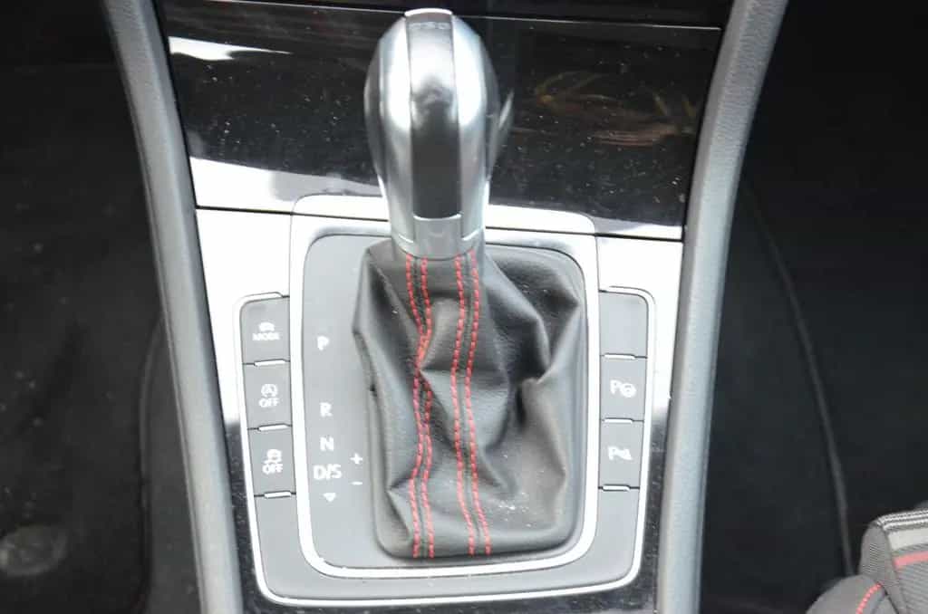 Volkswagen Golf VII Lim. GTI BMT*ACC*DCC*NAVI*TEMPO 03/2018-photo-24