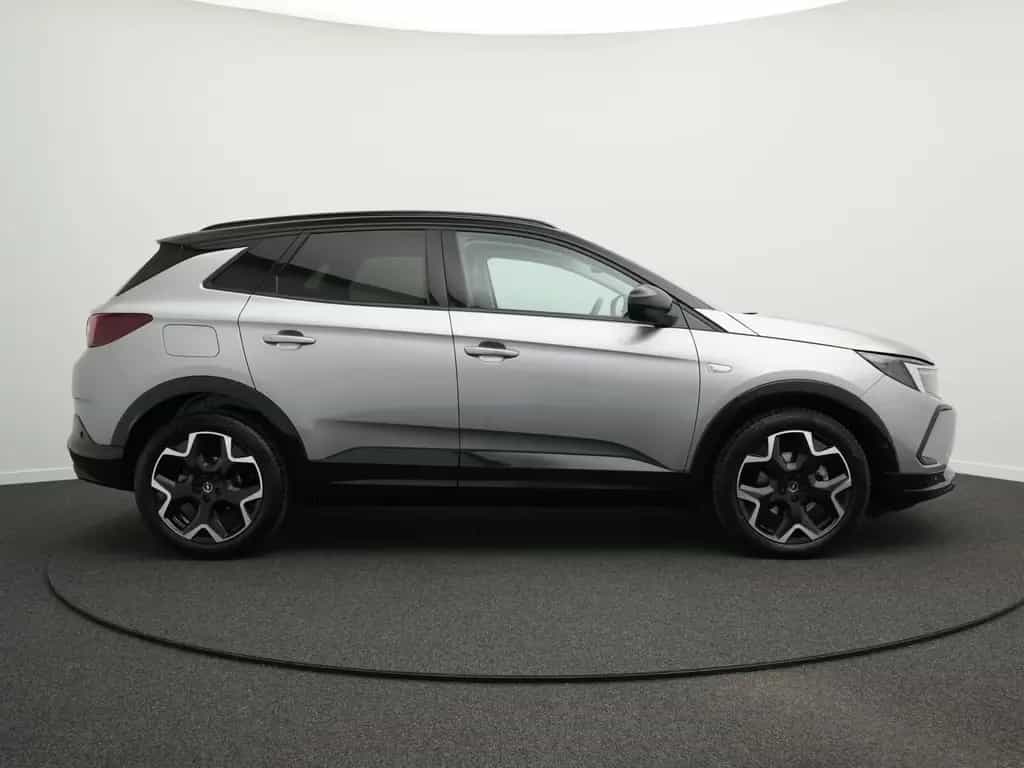 Opel Grandland (X) Grandland 1.2 TSI Turbo GS Line 04/2022-photo-8