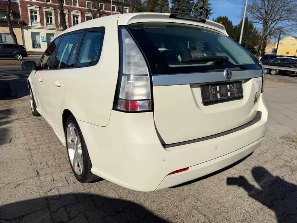 Saab 9-3 Kombi Linear + Teilleder + Klima 03/2009-photo-2