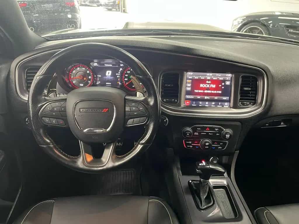 Dodge Charger 6,4l V8 *NAVI / KAMERA / BEHEIZ LENK* 01/2020-photo-13