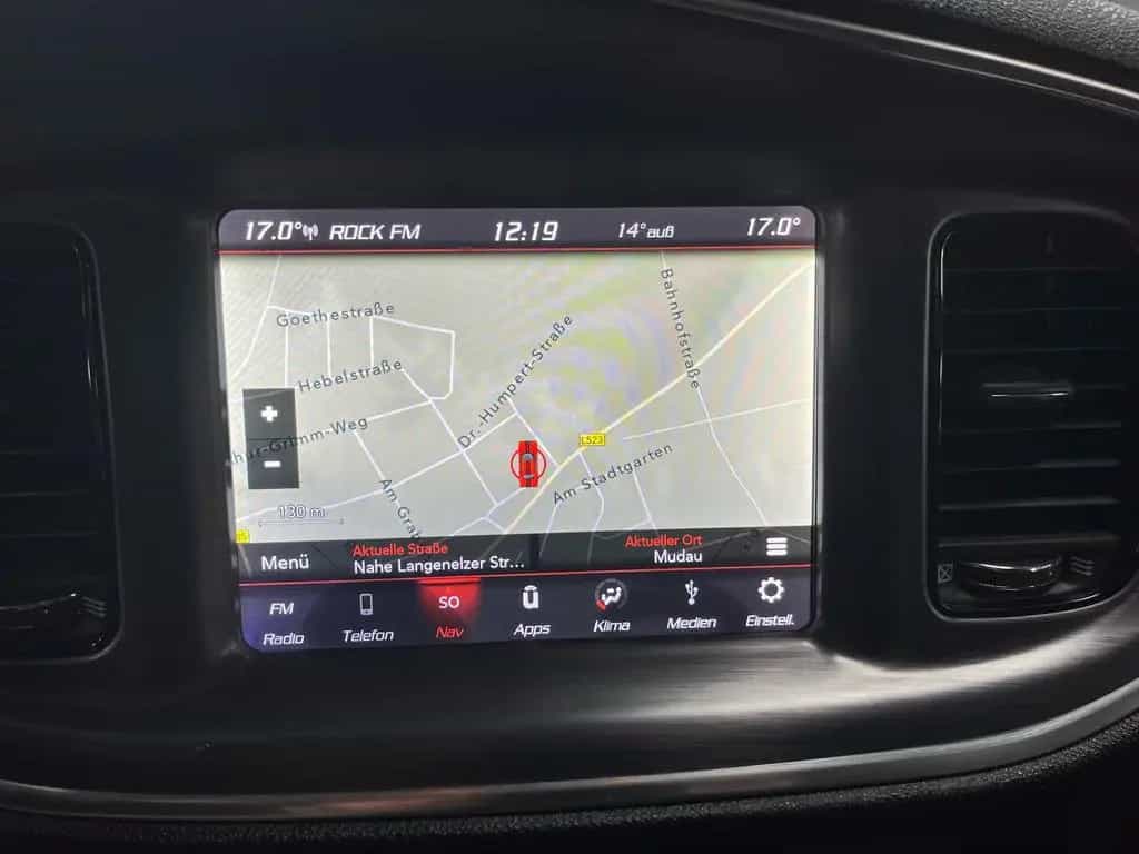 Dodge Charger 6,4l V8 *NAVI / KAMERA / BEHEIZ LENK* 01/2020-photo-17