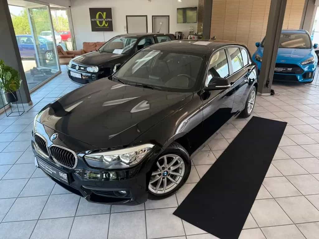 BMW 120 i Advantage *NAVI*PDC* 12/2016-photo-1