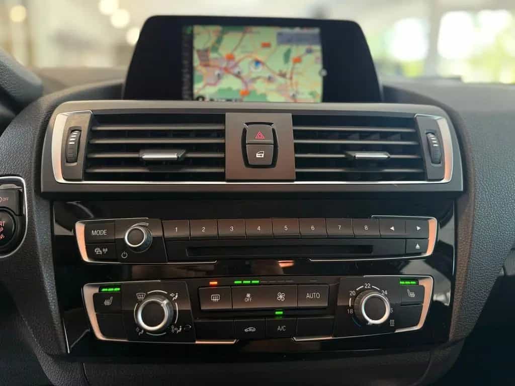 BMW 120 i Advantage *NAVI*PDC* 12/2016-photo-21