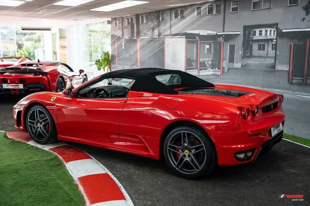 Ferrari F430 Spider *ANALOG V8 WITH EXPOSED ENGINE BAY.* 11/2005-photo-9