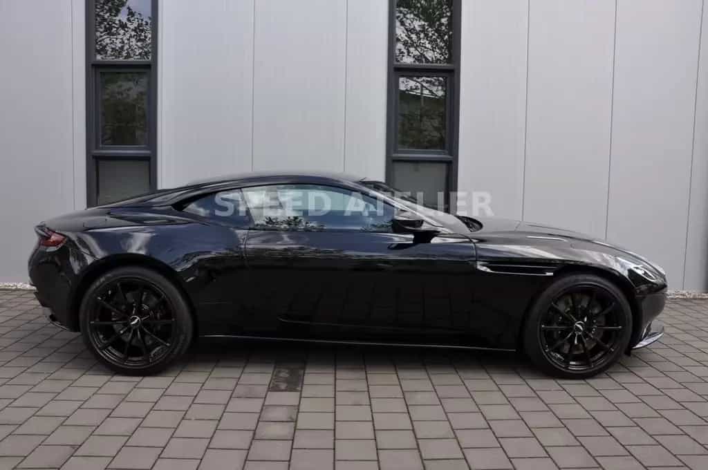 Aston Martin DB11 5.2 V12 AMR*TECHNOLOGY PACK*BLACK PACK 11/2020-photo-1