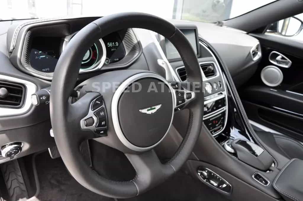 Aston Martin DB11 5.2 V12 AMR*TECHNOLOGY PACK*BLACK PACK 11/2020-photo-18