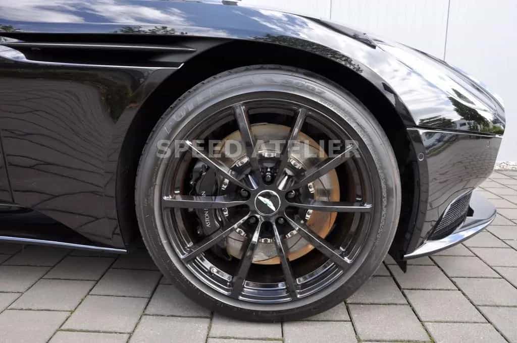 Aston Martin DB11 5.2 V12 AMR*TECHNOLOGY PACK*BLACK PACK 11/2020-photo-3