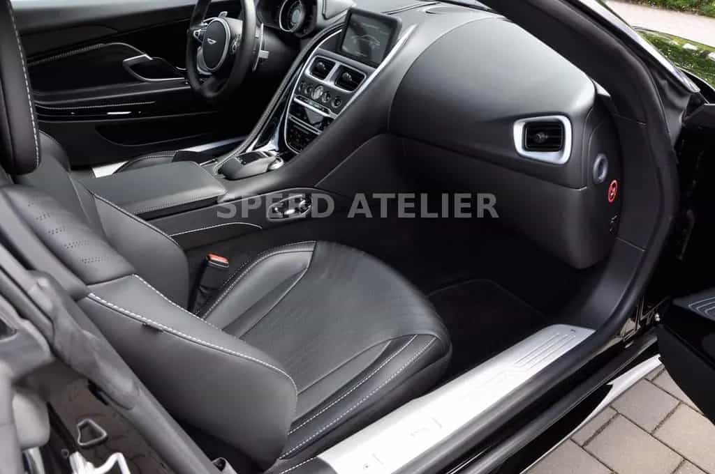 Aston Martin DB11 5.2 V12 AMR*TECHNOLOGY PACK*BLACK PACK 11/2020-photo-9