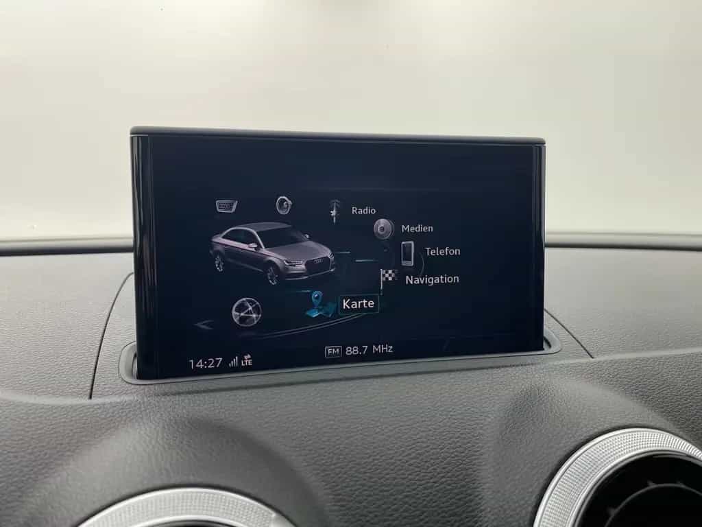 Audi A3 TFSI sport ACC*BiXEN*VIRT*LANE*KAM*PARK*PANO 06/2017-photo-19