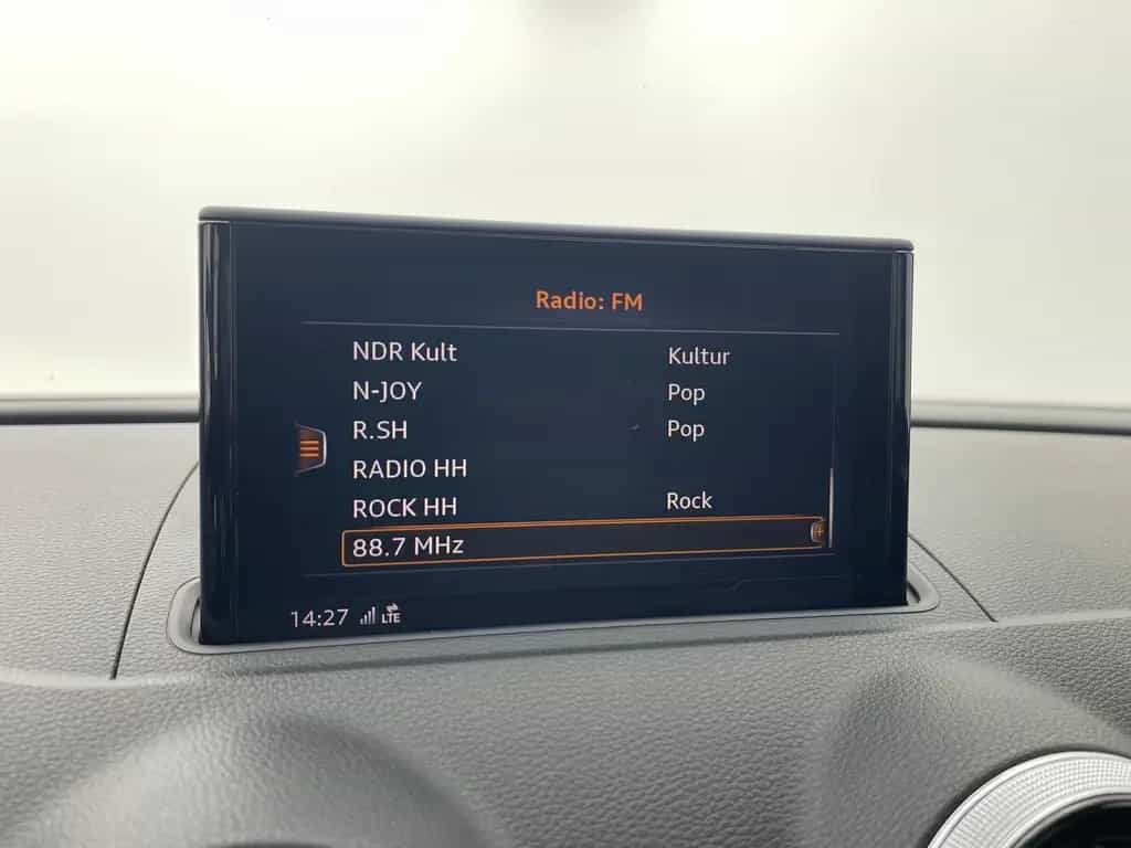 Audi A3 TFSI sport ACC*BiXEN*VIRT*LANE*KAM*PARK*PANO 06/2017-photo-21