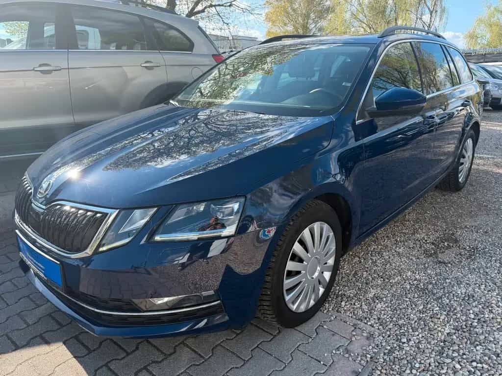 Skoda Octavia Style*1.HD*Pano*Aut*SHZ*Klima*TÜV NEU 01/2018-photo-3