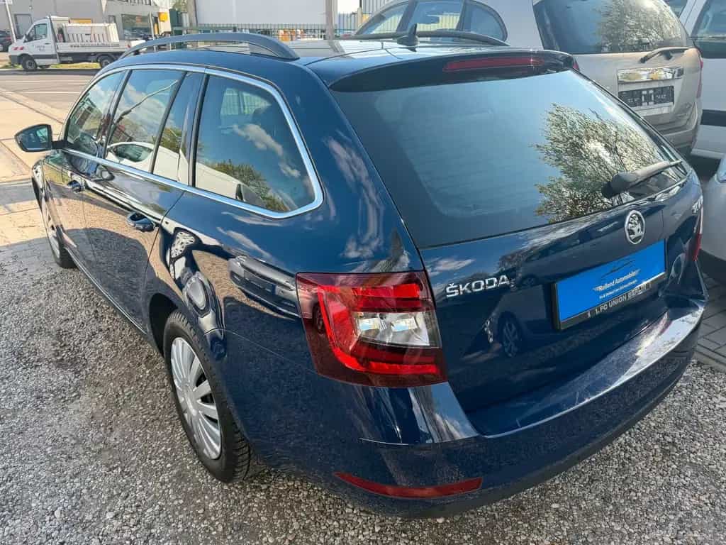 Skoda Octavia Style*1.HD*Pano*Aut*SHZ*Klima*TÜV NEU 01/2018-photo-5