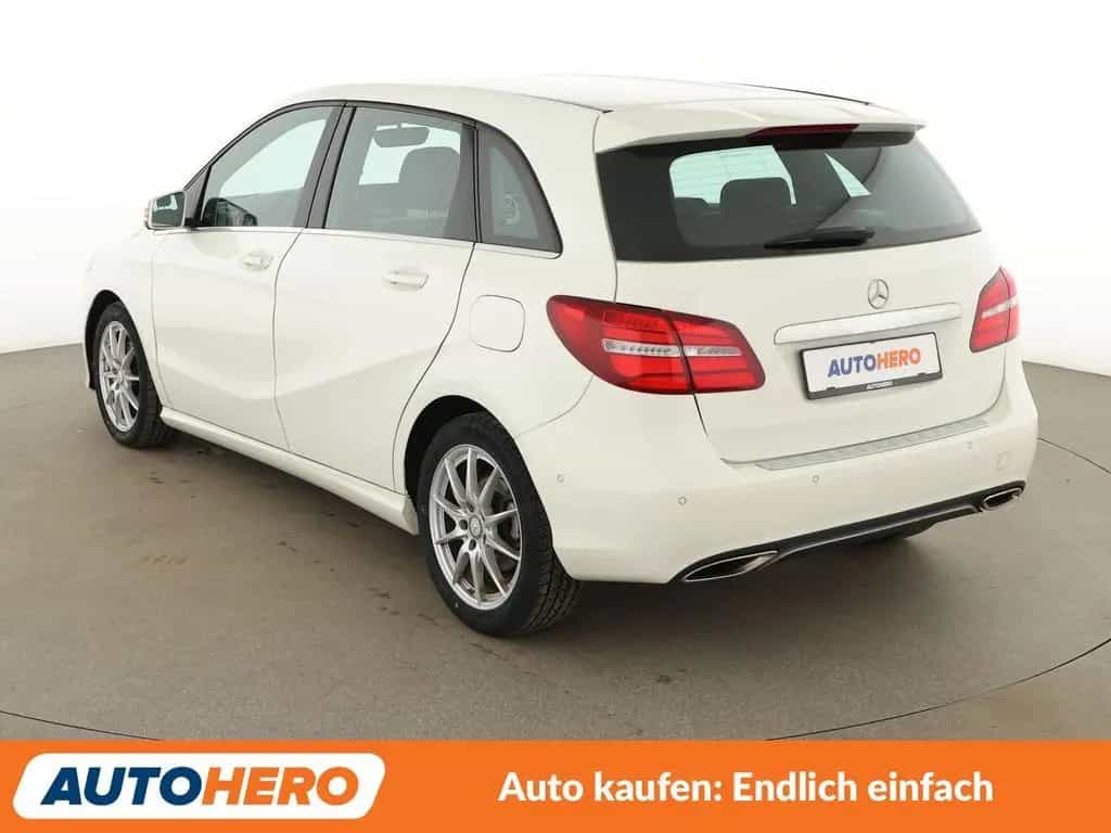 Mercedes-Benz B 180 B 180 Urban Aut.*NAVI*PDC*SHZ*TEMPO* 11/2016-photo-3