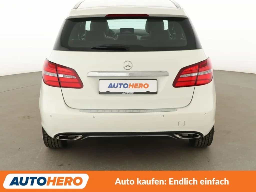 Mercedes-Benz B 180 B 180 Urban Aut.*NAVI*PDC*SHZ*TEMPO* 11/2016-photo-4